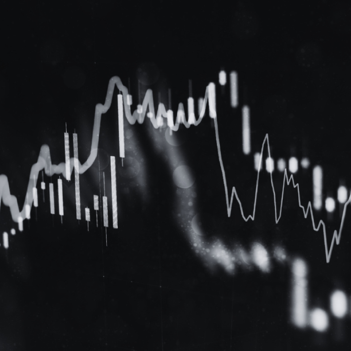 Navigating the Winds of Change: Debt Ceilings, Market Fluctuations and the Resurgence of Tech [ENG]